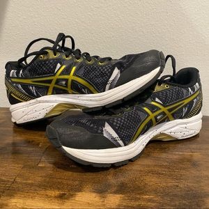 ASICS GT-1000 Black/Gold Duomax Size 8 RUNNING